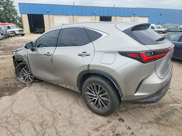 JTJAGCEZXR2010509 — 2024 Lexus NX, фото 2 с аукциона Copart, Передняя часть