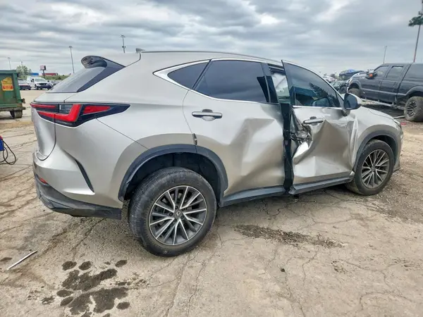 JTJAGCEZXR2010509 — 2024 Lexus NX, фото 3 с аукциона Copart, Передняя часть