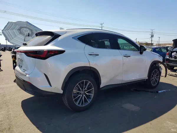 JTJGKCEZXS2051687 — 2025 Lexus NX, фото 3 с аукциона Copart, Передняя часть