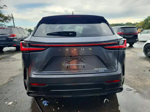 JTJHKCFZ5S2072465 — 2025 Lexus NX, Сторона, фото до ремонта