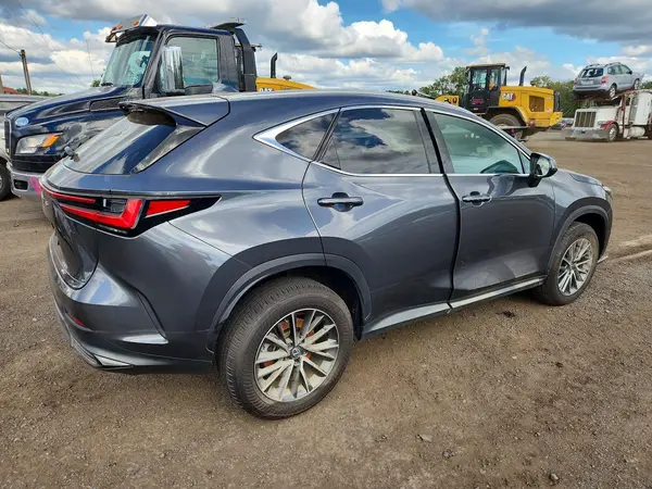 2T2AGCEZ5TC106460 — 2026 Lexus NX, фото 3 с аукциона Copart, Подтопление
