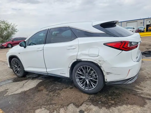 2T2BGMCA6GC007417 — 2016 Lexus RX, фото 2 с аукциона Copart, Боковая часть
