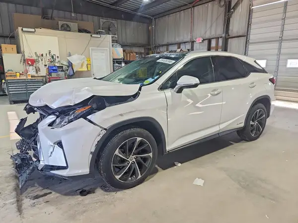 2T2BGMCA6HC011422 — 2017 Lexus RX, Передняя часть (Front End), фото до ремонта