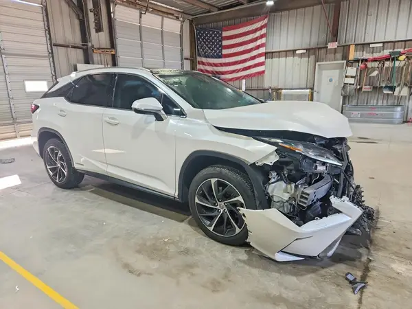 2T2BGMCA6HC011422 — 2017 Lexus RX, фото 4 с аукциона Copart, Передняя часть