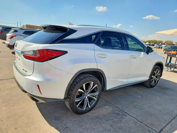 2T2ZZMCA5JC093674 — 2018 Lexus RX, фото 3 с аукциона Copart, Боковая часть