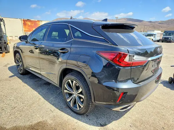 2019 LEXUS RX VIN JTJBZMCA4K2041066 фото 2