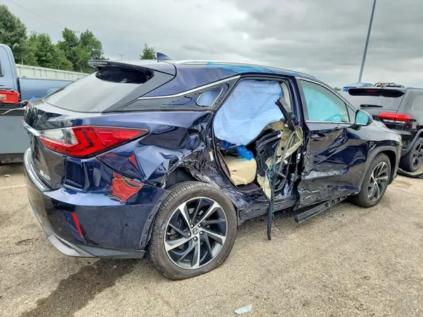 2T2BGMCA3KC033224 — 2019 Lexus RX, фото 3 с аукциона Copart, Боковая часть
