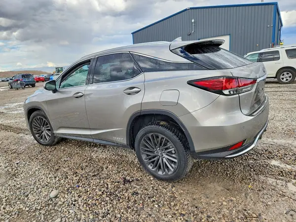 2T2JGMDA6MC061760 — 2021 Lexus RX, фото 2 с аукциона Copart, Боковая часть