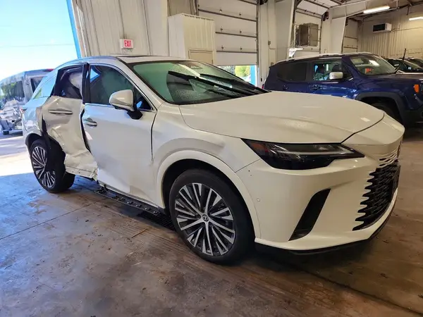 2T2BBMCA9RC057360 — 2024 Lexus RX, фото 4 с аукциона Copart 08.10.2026, Боковая часть
