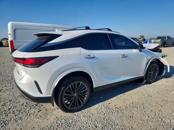 2T2BBMCAXSC097372 — 2025 Lexus RX, фото 3 с аукциона Copart 13.10.2026, Передняя часть