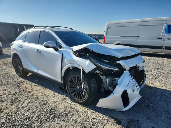 2T2BBMCAXSC097372 — 2025 Lexus RX, фото 4 с аукциона Copart 13.10.2026, Передняя часть