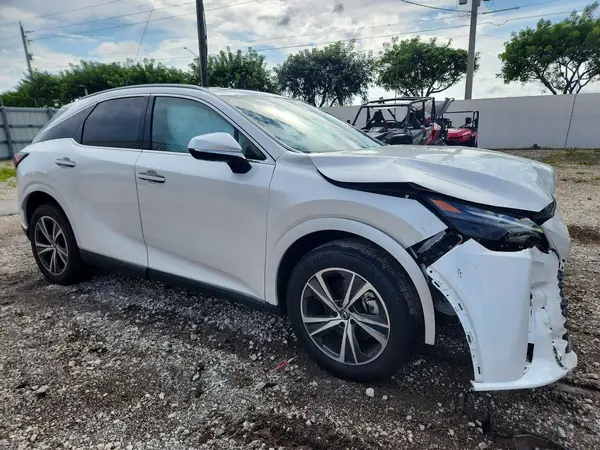 JTJCHMAA0S2034271 — 2025 Lexus RX, фото 4 с аукциона Copart, Передняя часть