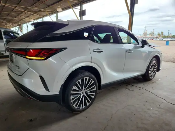 2T2BBMCA4TC148401 — 2026 Lexus RX, фото 3 с аукциона Copart, Передняя часть