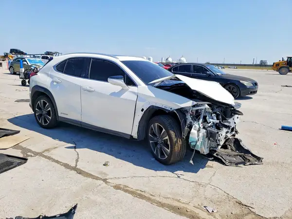 JTHP9JBH1M2049391 — 2021 Lexus UX, фото 4 с аукциона Copart, Передняя часть