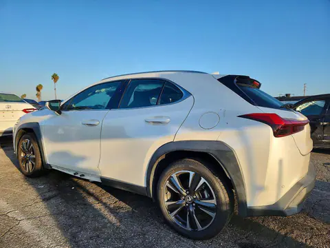 2021 Lexus UX VIN JTHX3JBH6M2040378 фото 2