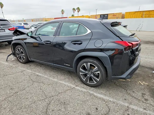 JTHX9JBH1N2056102 — 2022 Lexus UX, фото 2 с аукциона Copart 06.10.2026, Передняя часть