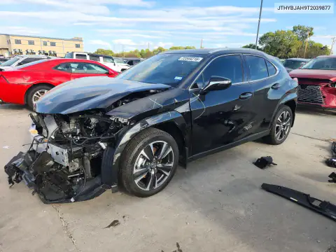 JTHYBJAH9T2039877 — 2026 Lexus UX, Передняя часть, фото до ремонта