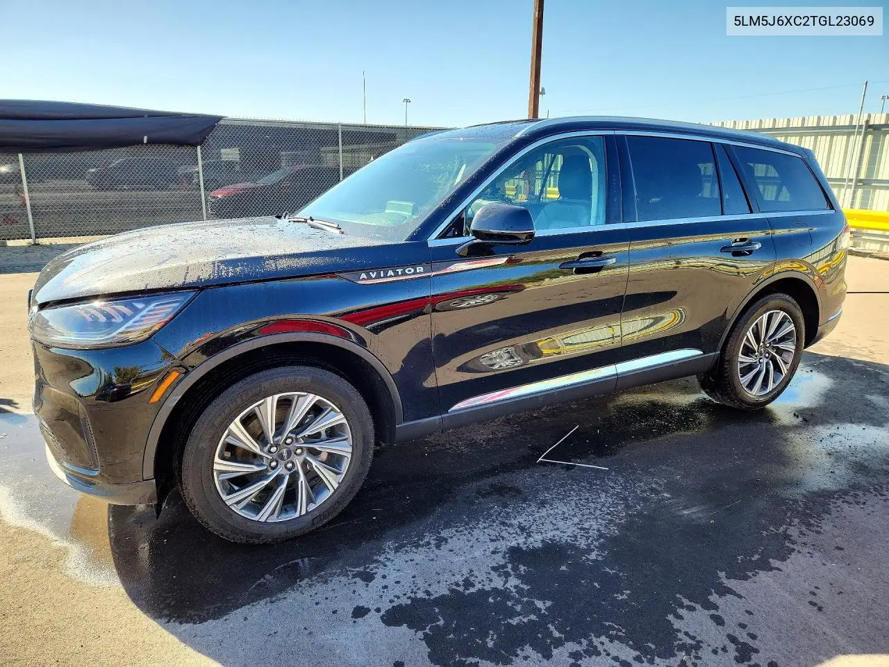 2026 Lincoln Aviator VIN 5LM5J6XC2TGL23069 фото 1