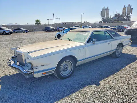 9Y89S705186 — 1979 Lincoln Continental, Передняя часть (Front End), фото до ремонта