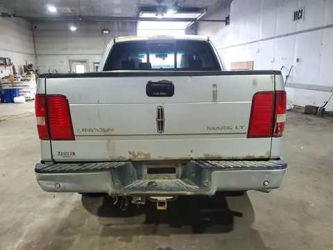 5LTPW18536FJ13446 — 2006 Lincoln Mark LT, фото 6 с аукциона Copart, Передняя часть