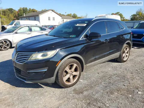 5LMCJ1D95GUJ07677 — 2016 Lincoln MKC, Передняя часть, фото до ремонта