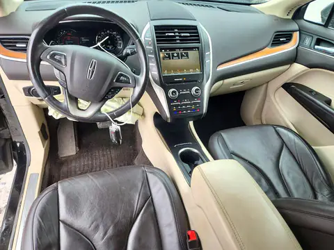 5LMCJ3D99GUJ07936 — 2016 Lincoln MKC, фото 8 с аукциона Copart, Передняя часть