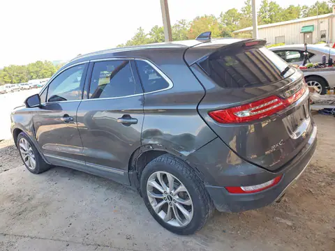 5LMCJ2C9XHUL21623 — 2017 Lincoln MKC, фото 2 с аукциона Copart 06.10.2026, Естественный износ