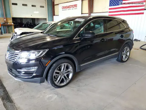 5LMCJ3D95HUL69048 — 2017 Lincoln MKC, Задняя часть, фото до ремонта