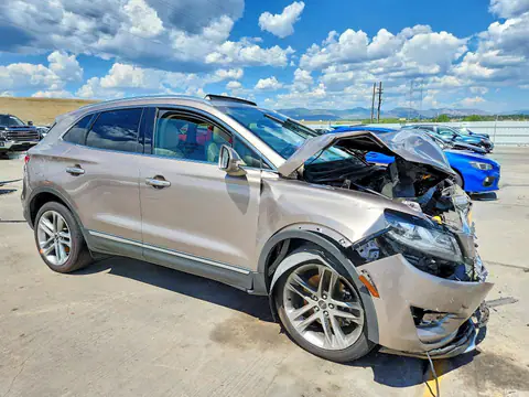 5LMCJ3D91KUL08609 — 2019 Lincoln MKC, фото 4 с аукциона Copart 14.10.2026, Передняя часть