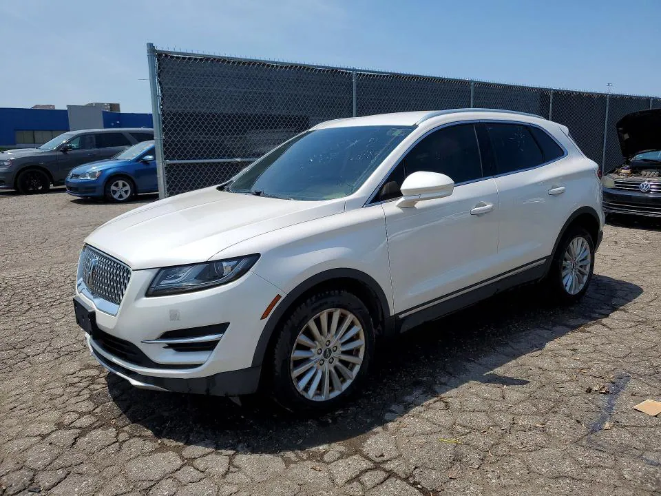 2019 LINCOLN MKC VIN 5LMCJ1D98KUL15593 фото 1