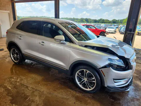 5LMCJ1C92KUL26462 — 2019 Lincoln MKC, фото 4 с аукциона Copart 14.10.2026, Передняя часть