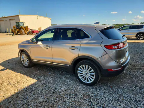 2019 Lincoln MKC VIN 5LMCJ1C99KUL43629 фото 2