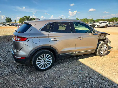 2019 Lincoln MKC VIN 5LMCJ1C99KUL43629 фото 3