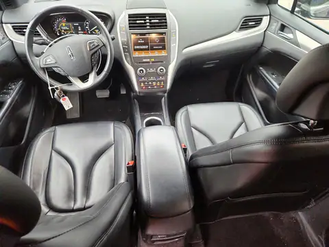 5LMCJ1D94KUL44637 — 2019 Lincoln MKC, фото 8 с аукциона Copart, Передняя часть