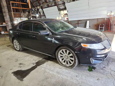 2010 Lincoln Mks VIN 1LNHL9FT0AG603048 фото 4