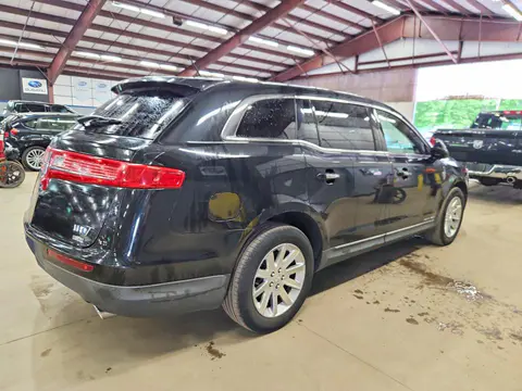 2014 Lincoln MKT VIN 2LMHJ5NK7EBL55938 фото 3