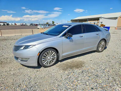 3LN6L2J93DR827177 — 2014 Lincoln MKZ, Задняя часть (Rear End), фото до ремонта