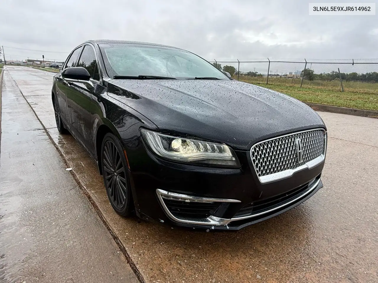 3LN6L5E9XJR614962 Lincoln MKZ 2018 — повреждение Мелкие вмятины и царапины, фото до ремонта