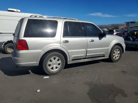 2003 Lincoln Navigator VIN 5LMFU27R23LJ38679 фото 3