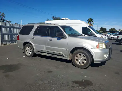 2003 Lincoln Navigator VIN 5LMFU27R23LJ38679 фото 4