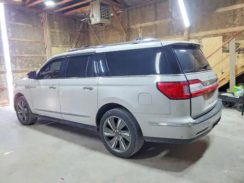 2019 Lincoln Navigator VIN 5LMJJ3LT9KEL20134 фото 2