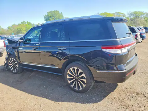 2023 Lincoln Navigator VIN 5LMJJ2LG5PEL12701 фото 2