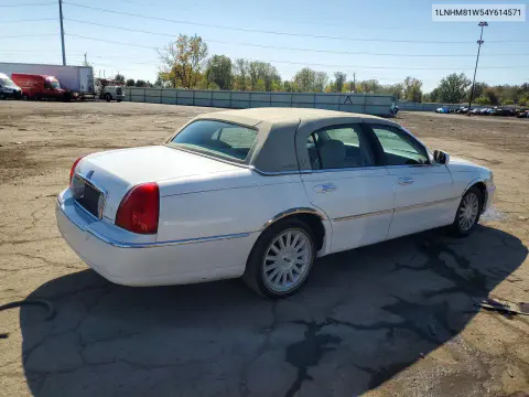 2004 Lincoln Town Car Executive VIN 1LNHM81W54Y614571 фото 3