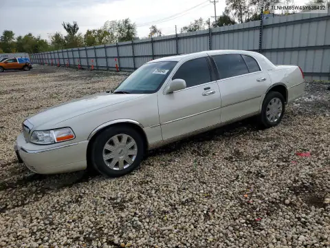 1LNHM85W45Y638422 — 2005 Lincoln Town Car, Боковая часть, фото до ремонта