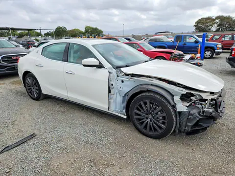 2017 Maserati Ghibli VIN ZAM57XSA1H1258075 фото 4