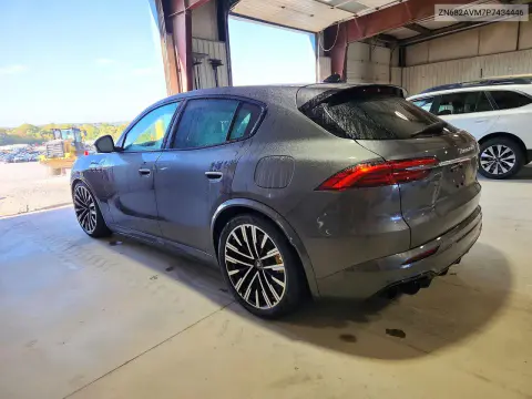 2023 Maserati Grecale Modena VIN ZN682AVM7P7434446 фото 2