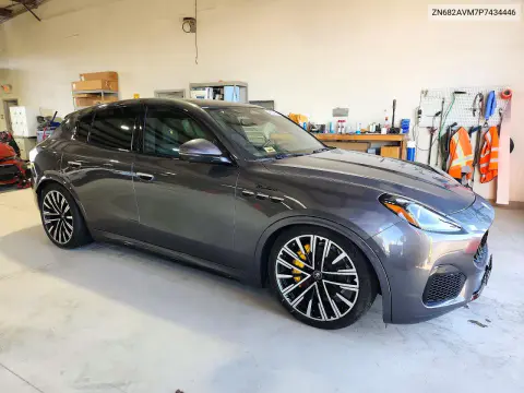 2023 Maserati Grecale Modena VIN ZN682AVM7P7434446 фото 4