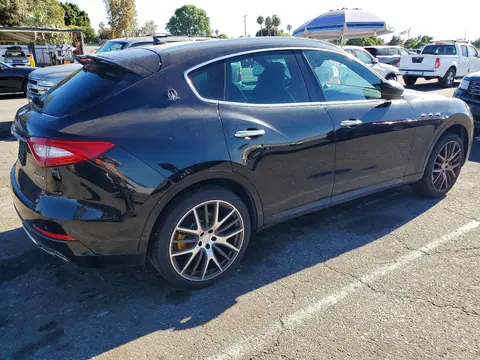2017 Maserati Levante VIN ZN661YUS3HX241246 фото 3