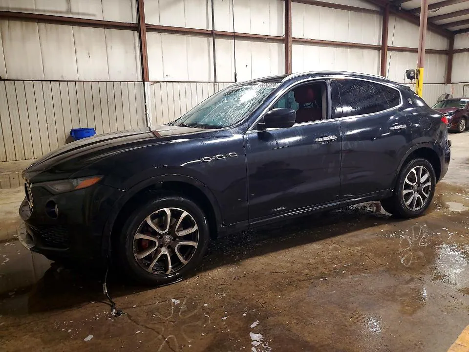 2017 MASERATI LEVANTE VIN ZN661XUL2HX250703 фото 1