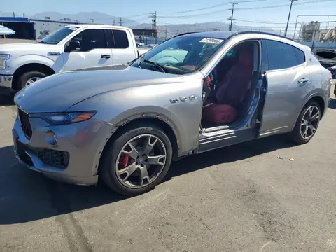 ZN661YUS1HX253606 — 2017 Maserati Levante, Боковая часть (Side), фото до ремонта